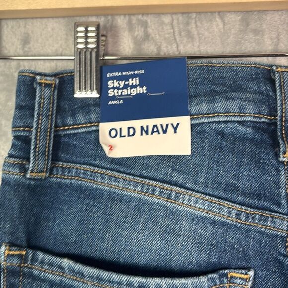 NWT New Old Navy Medium Wash Extra High Rise Sky Hi Straight Size 2 - Picture 6 of 9